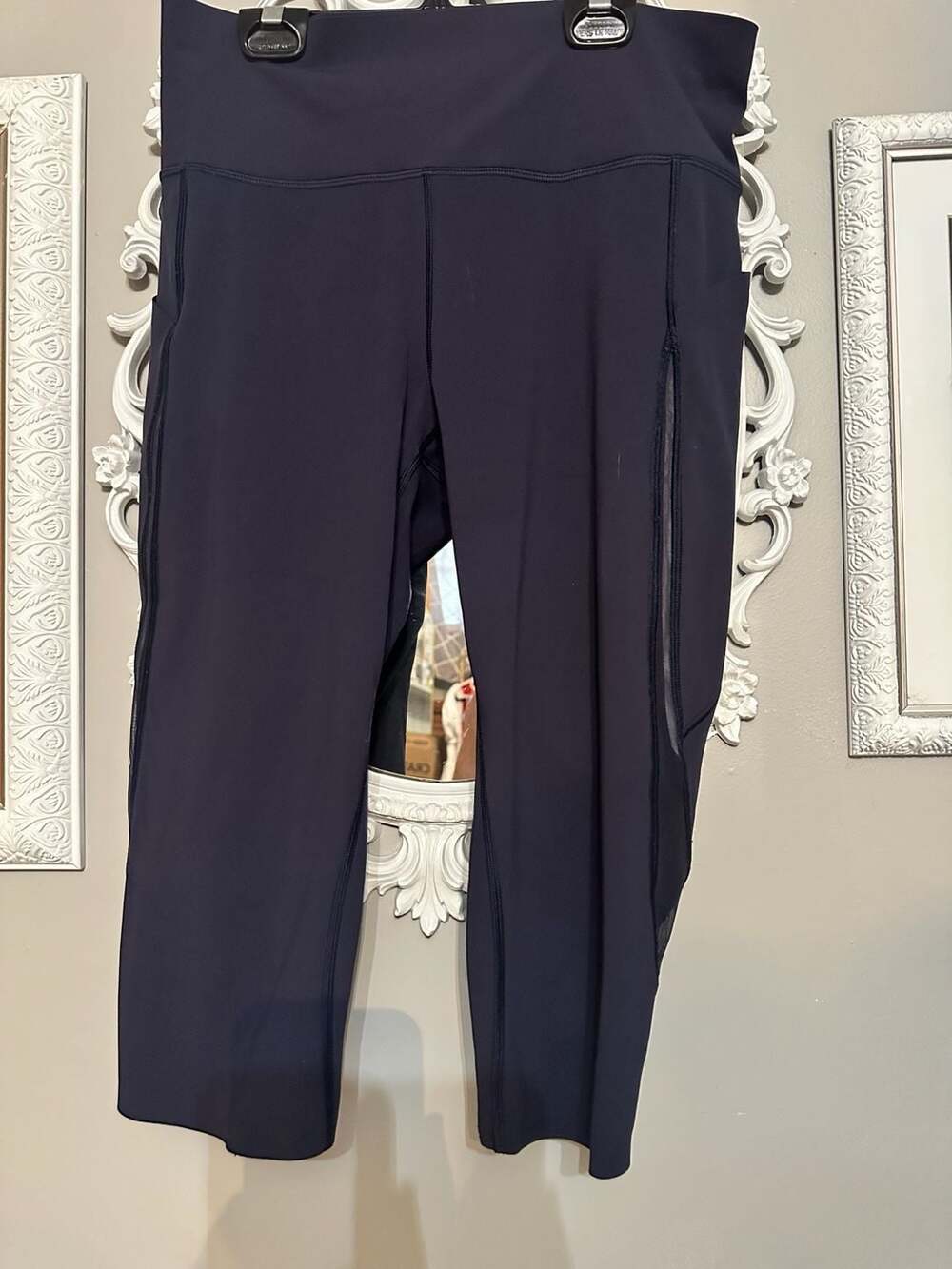 Lululemon Pace Perfect Crop Leggings Navy Blue Sz10 Mesh Side Panels/Back Pocket